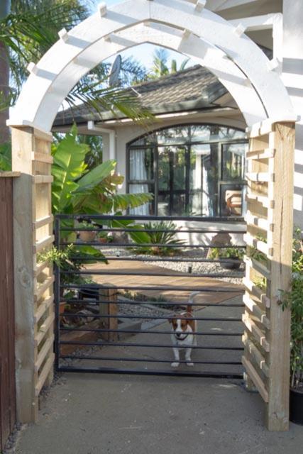 Palm Garden Papamoa Beach Paradise Exterior photo